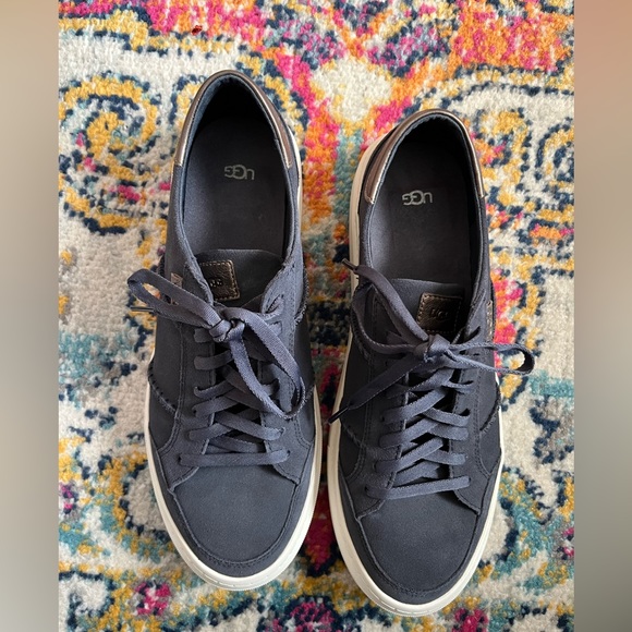 UGG Sneaker, 11 - Picture 2 of 4